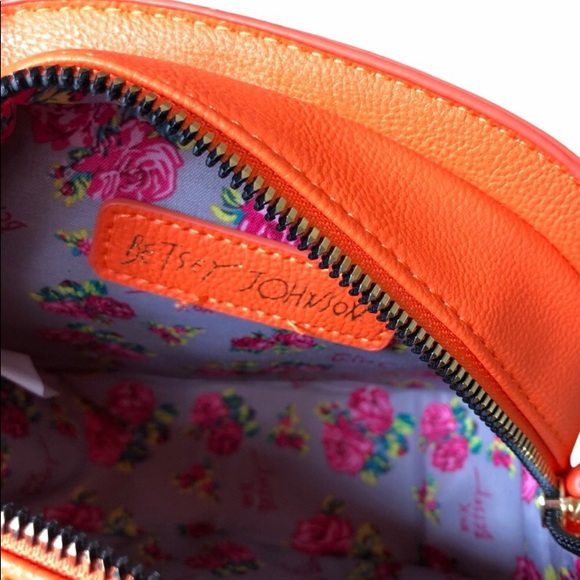 BETSEY JOHNSON Pumpkin Kitsch Orange BM28110" Marylin Monroe Face Bag Purse - Picture 3 of 10
